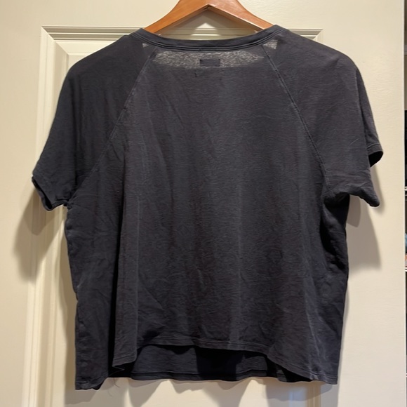 Urban Outfitters cropped T Shirt - Picture 2 of 2